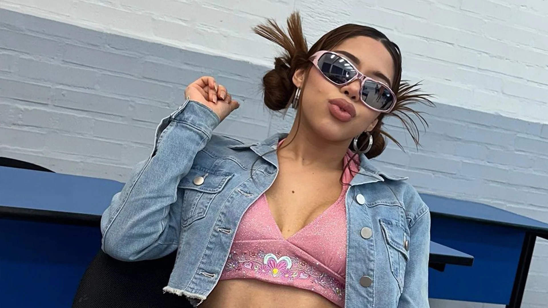 La influencer ha llamado la atención por sus outfits en la UVM
Crédito: (Instagram/@yerimua)