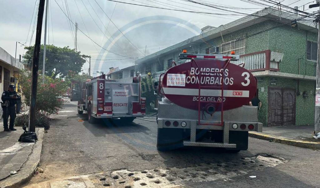 Se incendia casa en el fraccionamiento Reforma en Veracruz