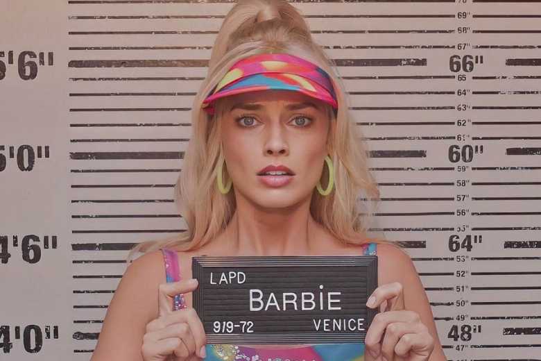 Margot Robbie en la cárcel en la película de Barbie