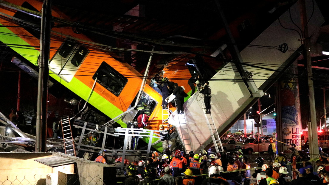 VIDEO: Al menos 15 muertos y cerca de 70 heridos en desplome de un puente del metro en Ciudad de México