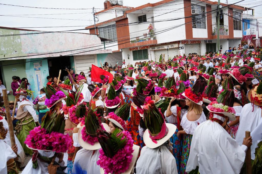 Mujeres pochoveras en la danza del pochó