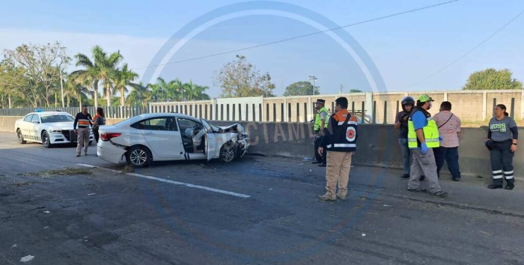 Pincha su neumático y casi pierde la vida en accidente