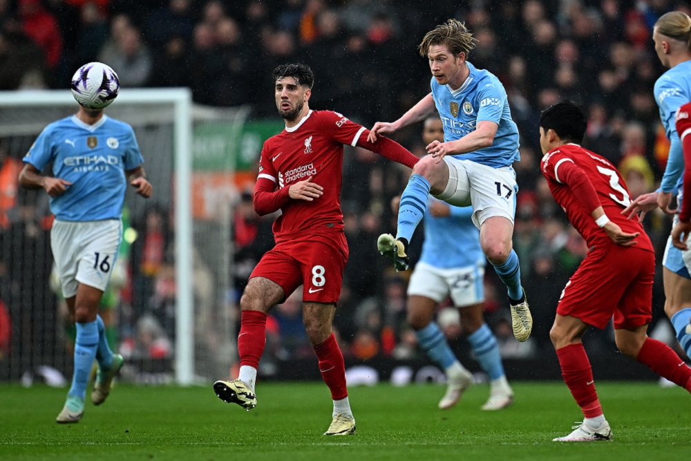 Liverpool y Manchester City empatan 