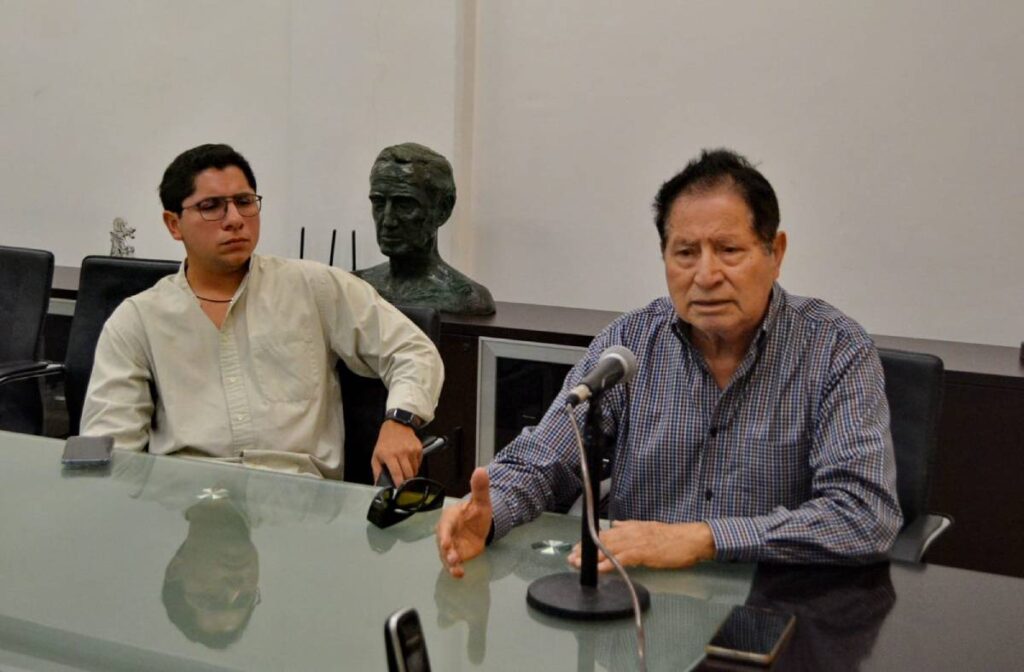 “Coatzacoalcos en este momento necesita de gente preparada, de gente bien intencionada, honesta que sea probadamente eficiente”, aseguró Armando Rotter. 