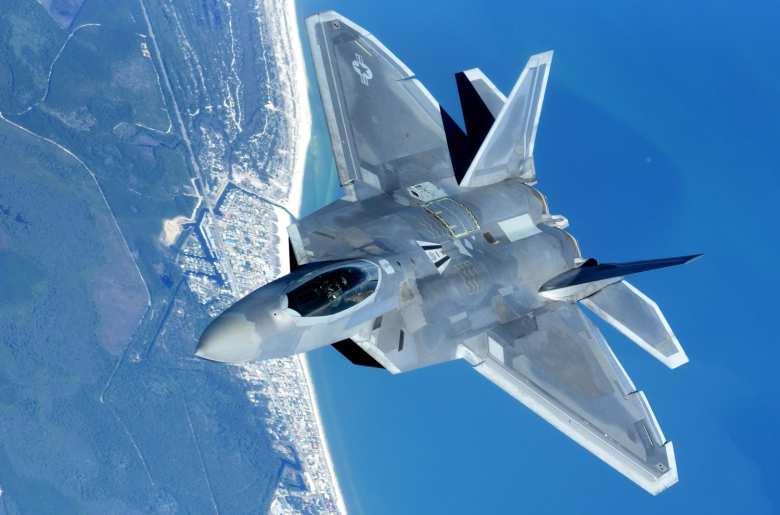 La discusión por el futuro del F-22 Raptor