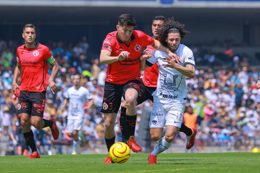 Xolos rescatan empate ante Pumas