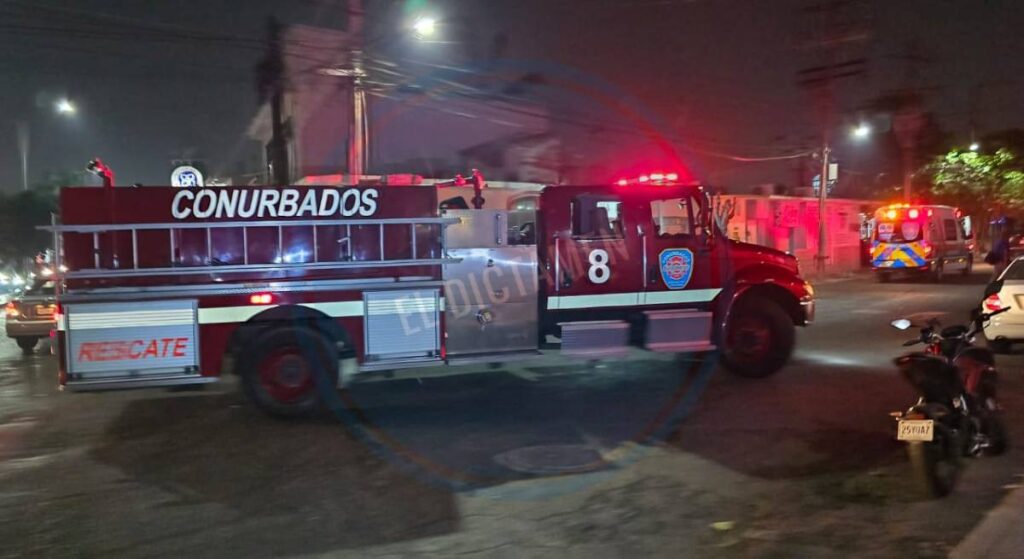 Se le queman las garnachas y el resto del local a un negocio de comida en Boca del Río.