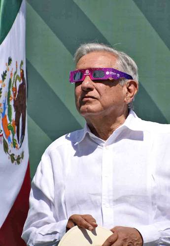 es-un-privilegio-estar-aqui-para-contarlo:-lopez-obrador