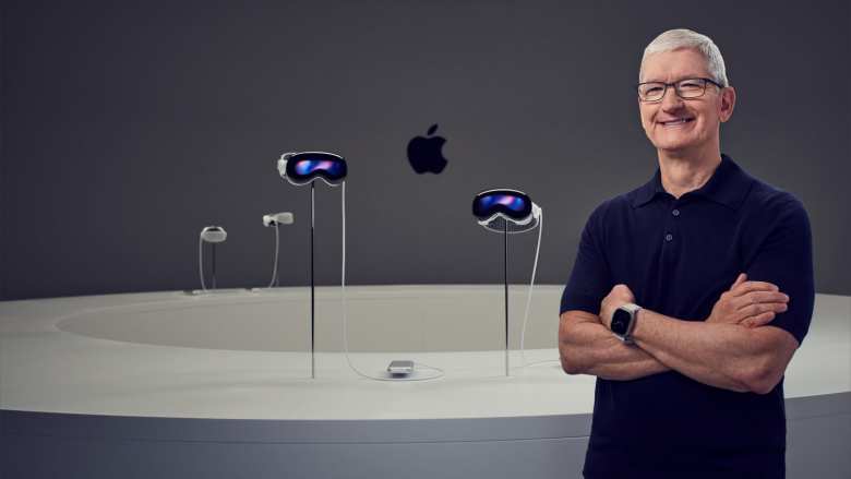 Tim Cook con las Apple Vision Pro