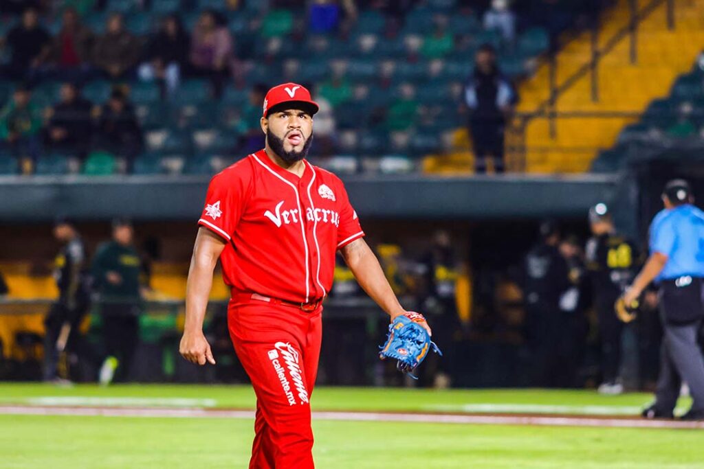 El Águila cae en el inicio de la serie en Puebla