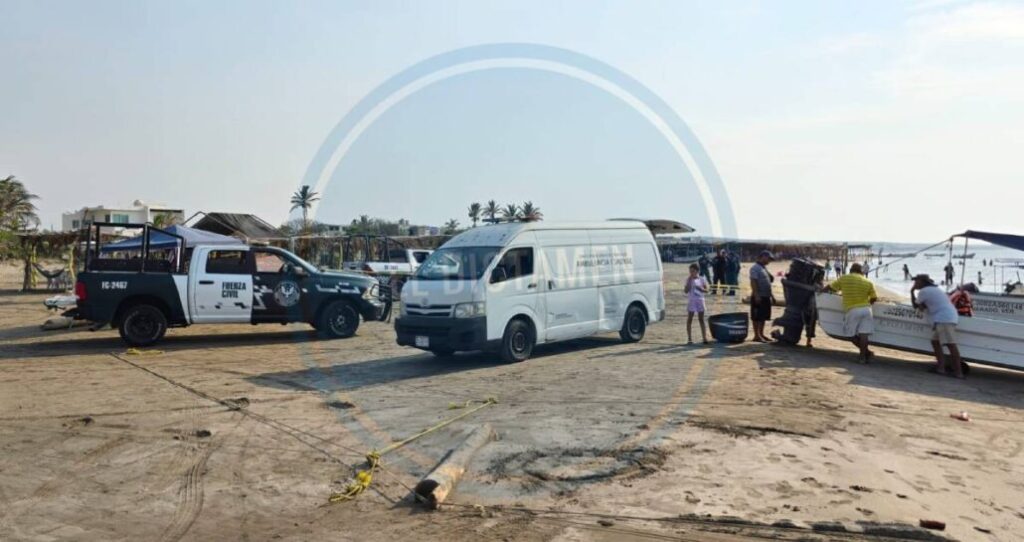 La persona finalmente falleció, arribando elementos de la Policía Estatal, de la Fuerza Civil y de la Policía Municipal de Alvarado a comunidad de Antón Lizardo.