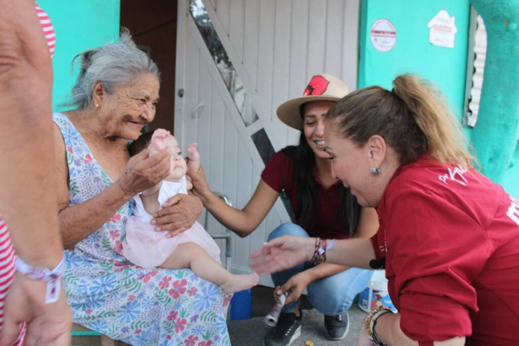 Bertha Ahued Malpica, subrayó la importancia del agua en la vida diaria de las personas.