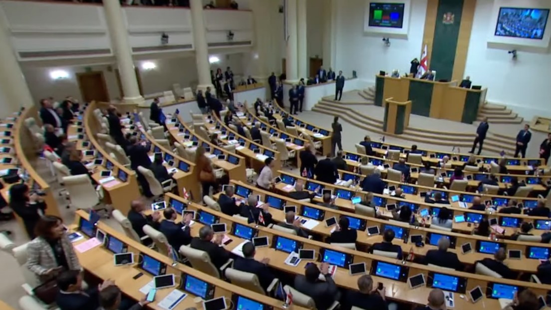 El Parlamento de Georgia da luz verde a la polémica ley que provocó grandes protestas