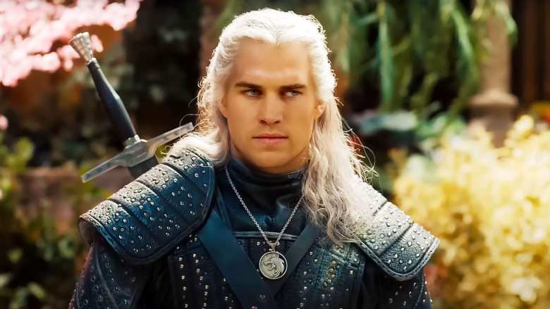 Liam Hemsworth como Geralt de Rivia en The Witcher, la serie de Netflix