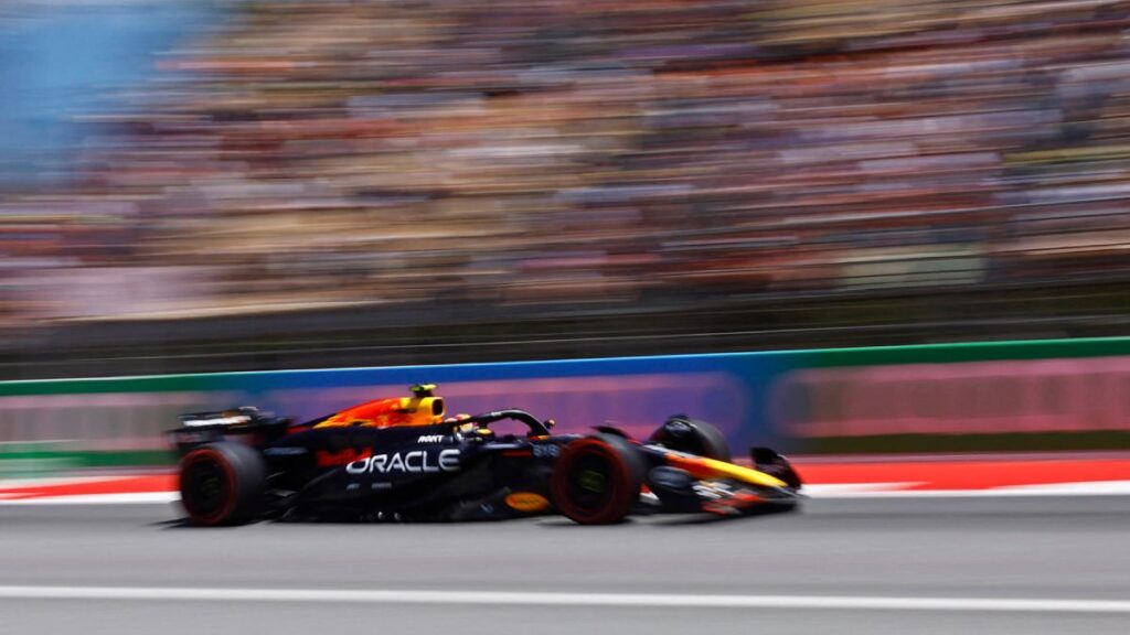 Checo Pérez termina en el puesto 13 durante la FP2 del Gran Premio de España