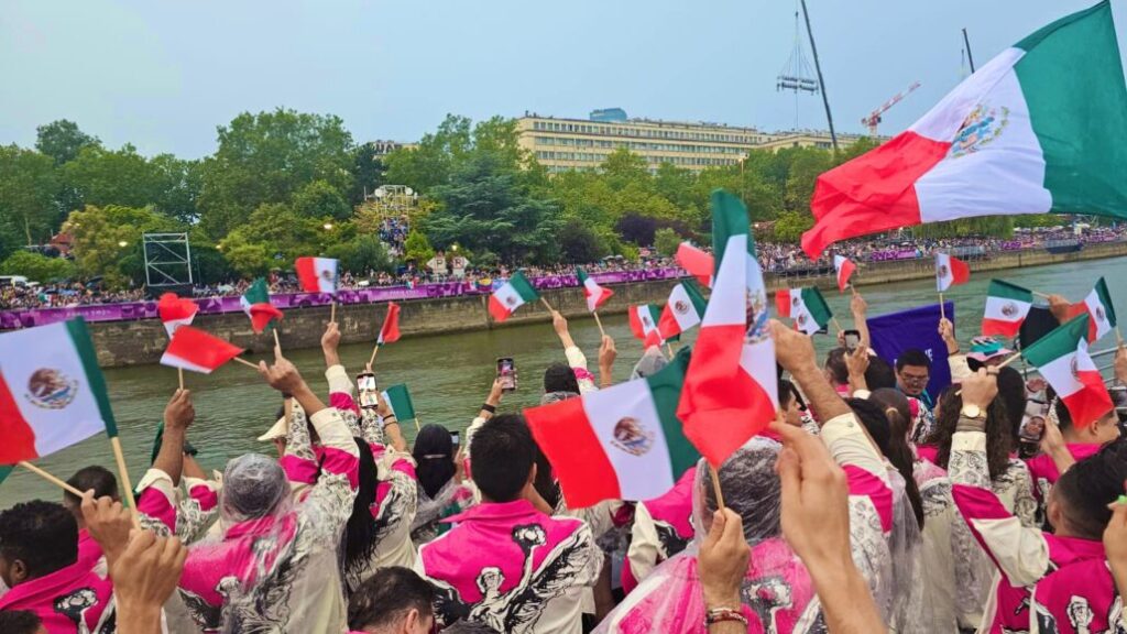 París 2024: Delegación de México se presenta en la Ceremonia de Inauguración