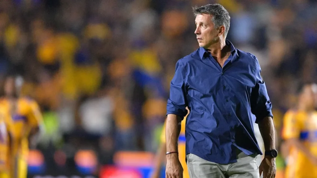 Robert Dante Siboldi acusa a Tigres de difamación tras su polémica salida del club