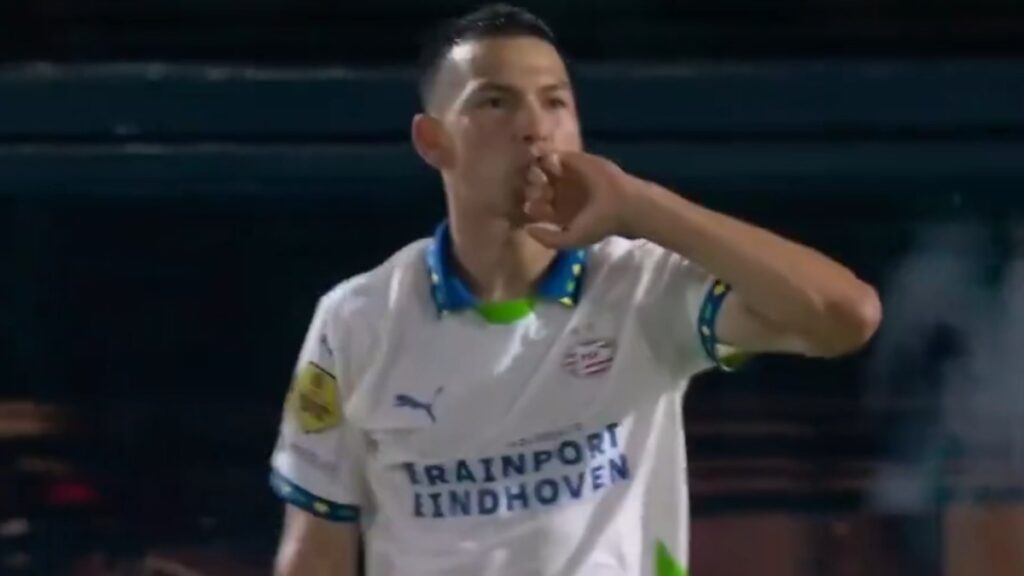 VIDEO: Chucky Lozano anota y asiste en goleada de PSV sobre Almere City