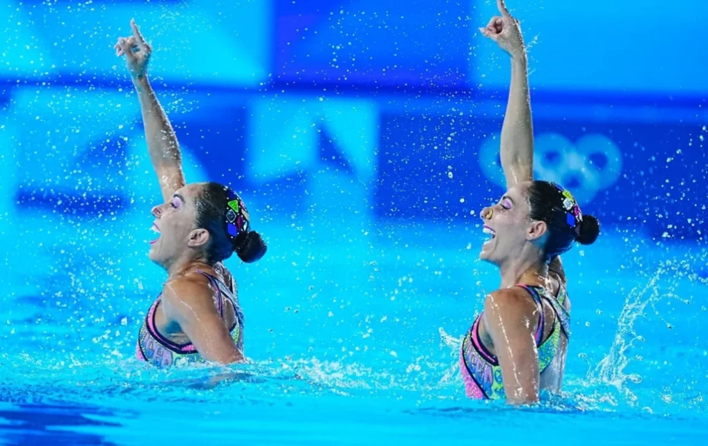 París 2024: Nuria Diosdado y Joana Jiménez finalizan en el puesto 12 de la natación artística en dúo