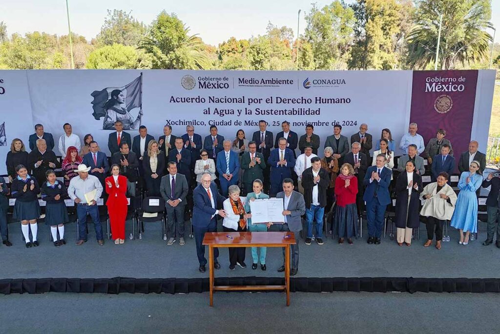 Destacó que la firma del Acuerdo Nacional por el Derecho Humano al Agua y la Sustentabilidad marca un día histórico para el país.