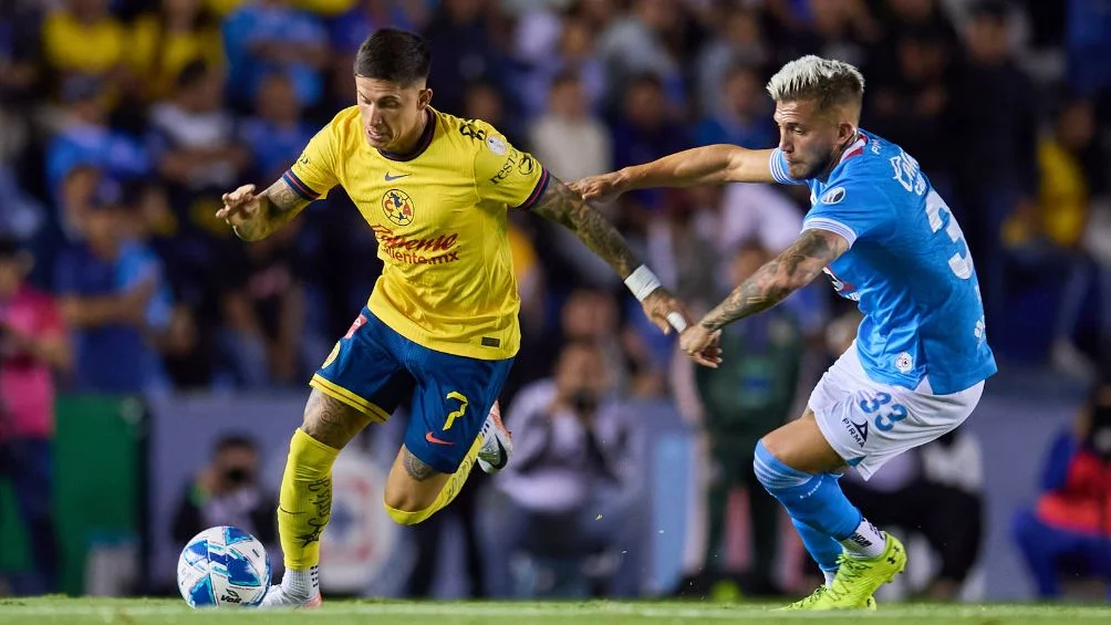 El América recibe esta noche en el estadio Ciudad de los Deportes a la Máquina de Cruz Azul.