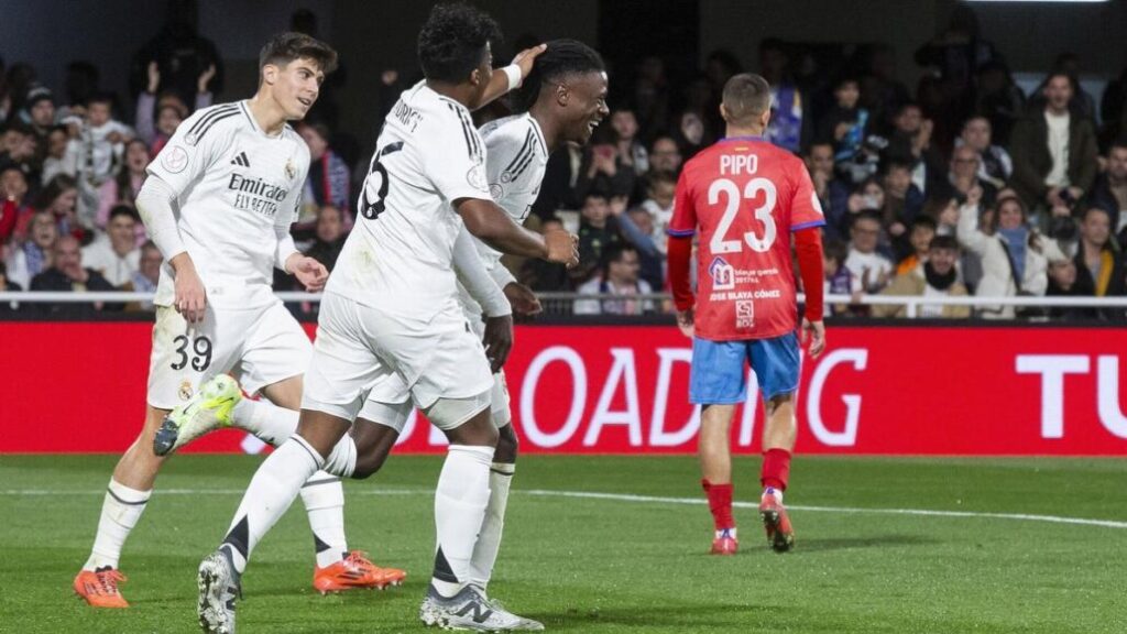 Real Madrid golea a Minera y avanza a los octavos de final de la Copa del Rey