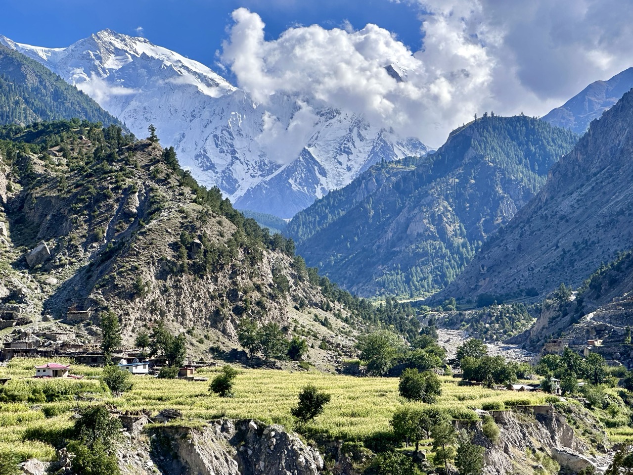 Vista del Nanga Parbat, segunda montaña más alta de Pakistán