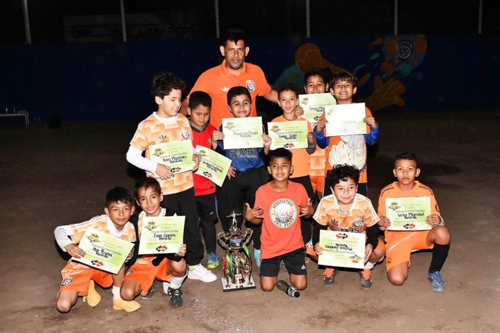 La Pandilla logra 2 títulos en la Copa Bicentenario de la Súper Liga Infantil en Veracruz