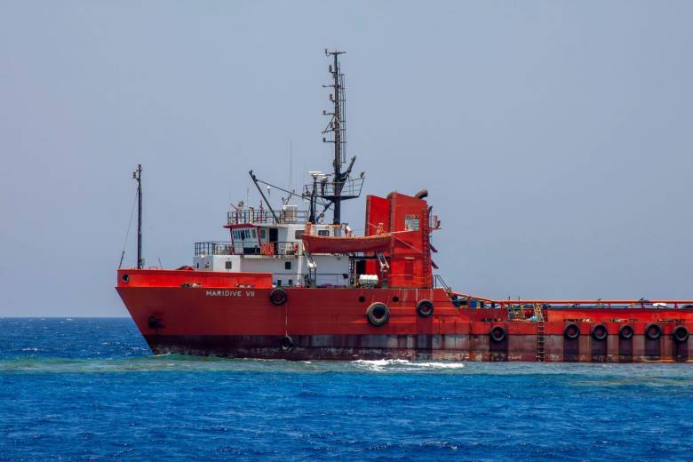 barcos rojos